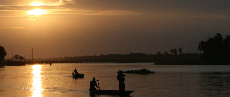 Scnes de vie  Grand Bassam en Cte d' Ivoire au dbut du 20 sicle.