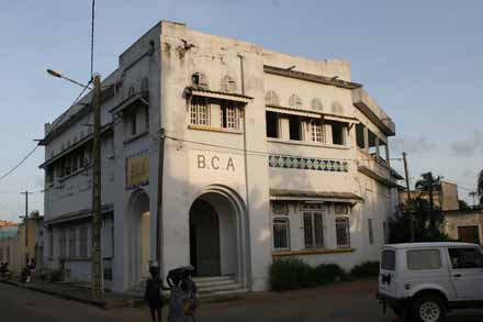 L'histoire de Grand Bassam ancienne capitale de la Côte d'Ivoire.